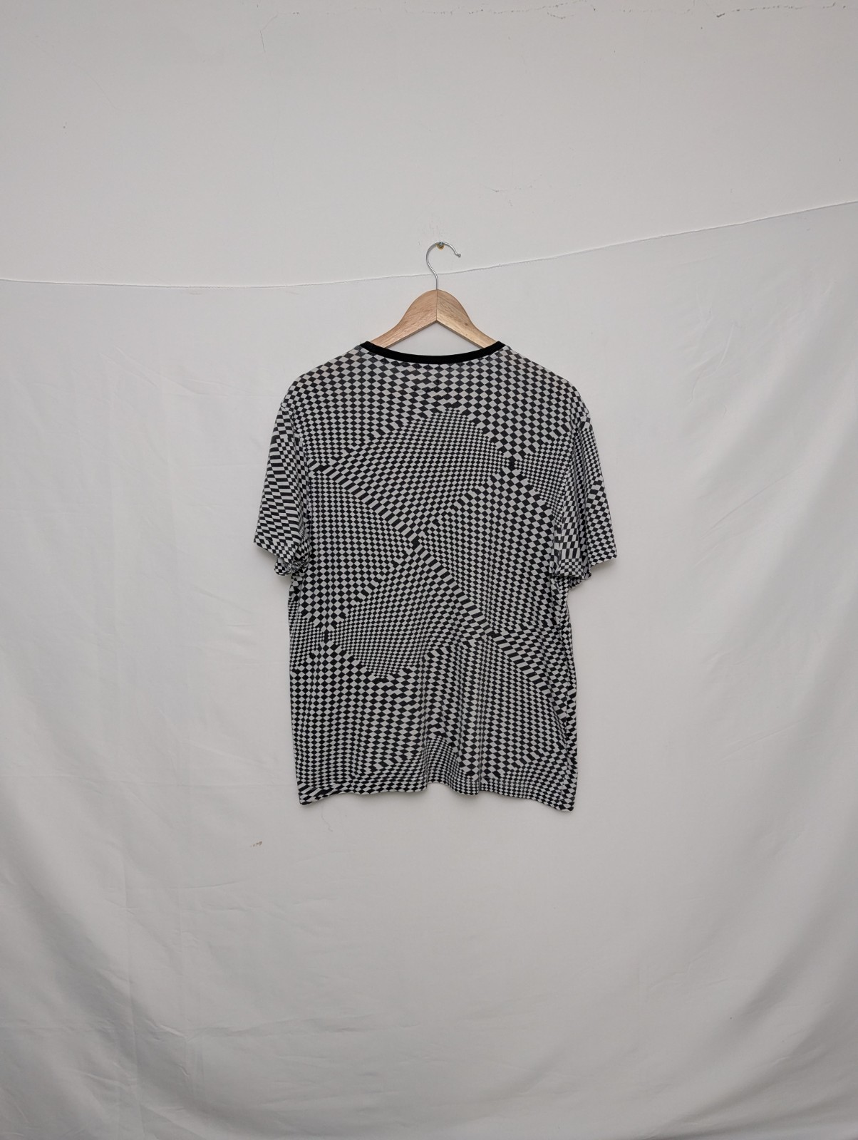 Airwalk Optical Checker T-shirt - Men’s Medium - Black/white Skate Tee