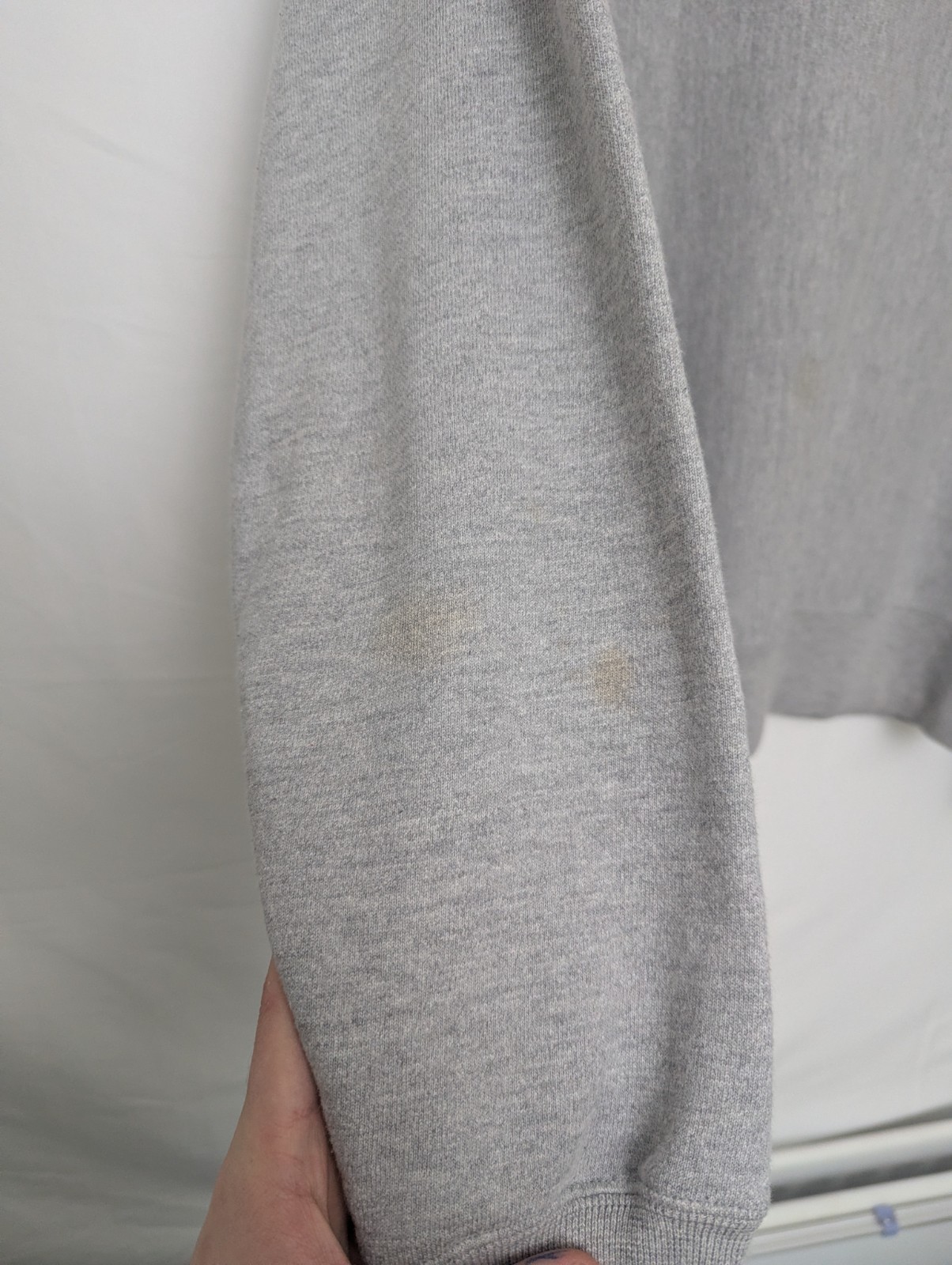 Champion Reverse Weave Script Logo Sweatshirt – Grey – Size Large