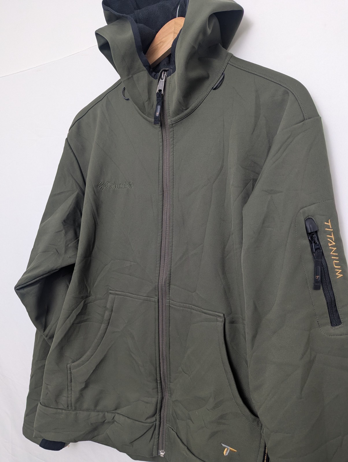 Columbia Titanium Insulated Hooded Jacket - Men’s Medium - Khaki