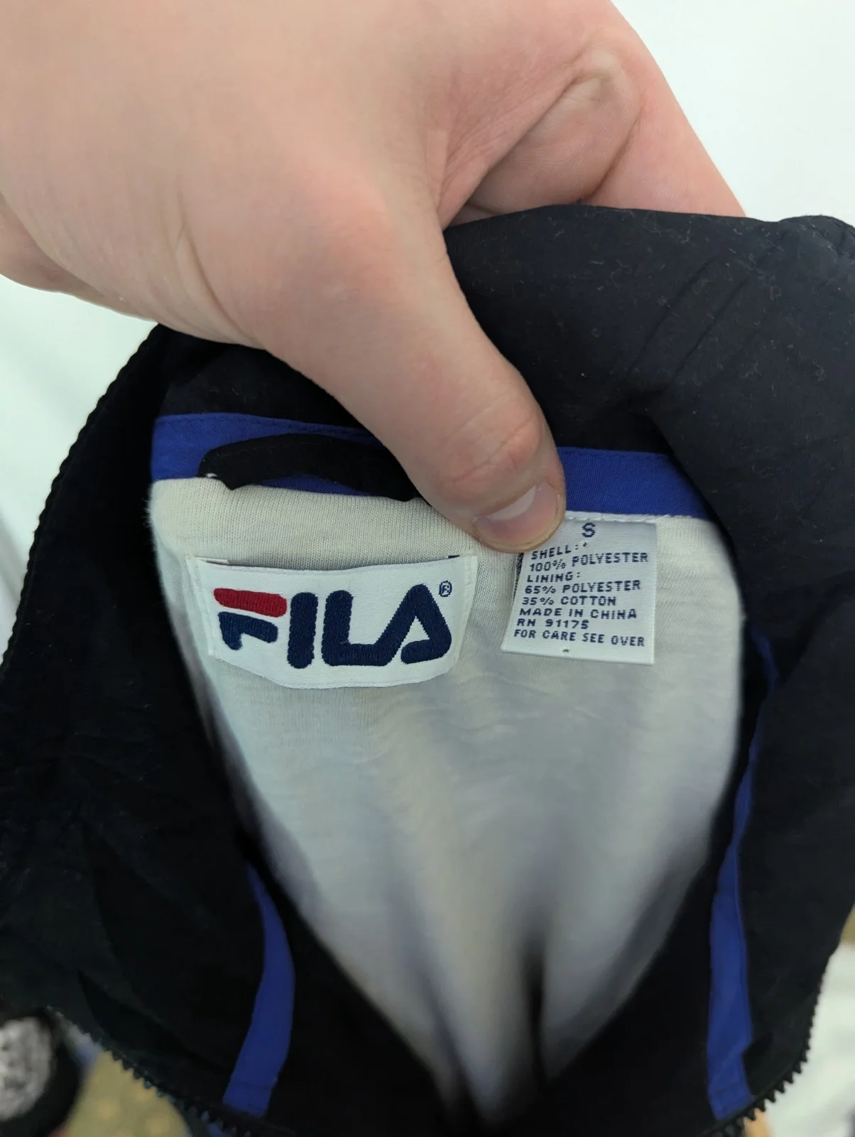 Fila Padded Track Jacket – Men’s Small – Black / Blue – Vintage