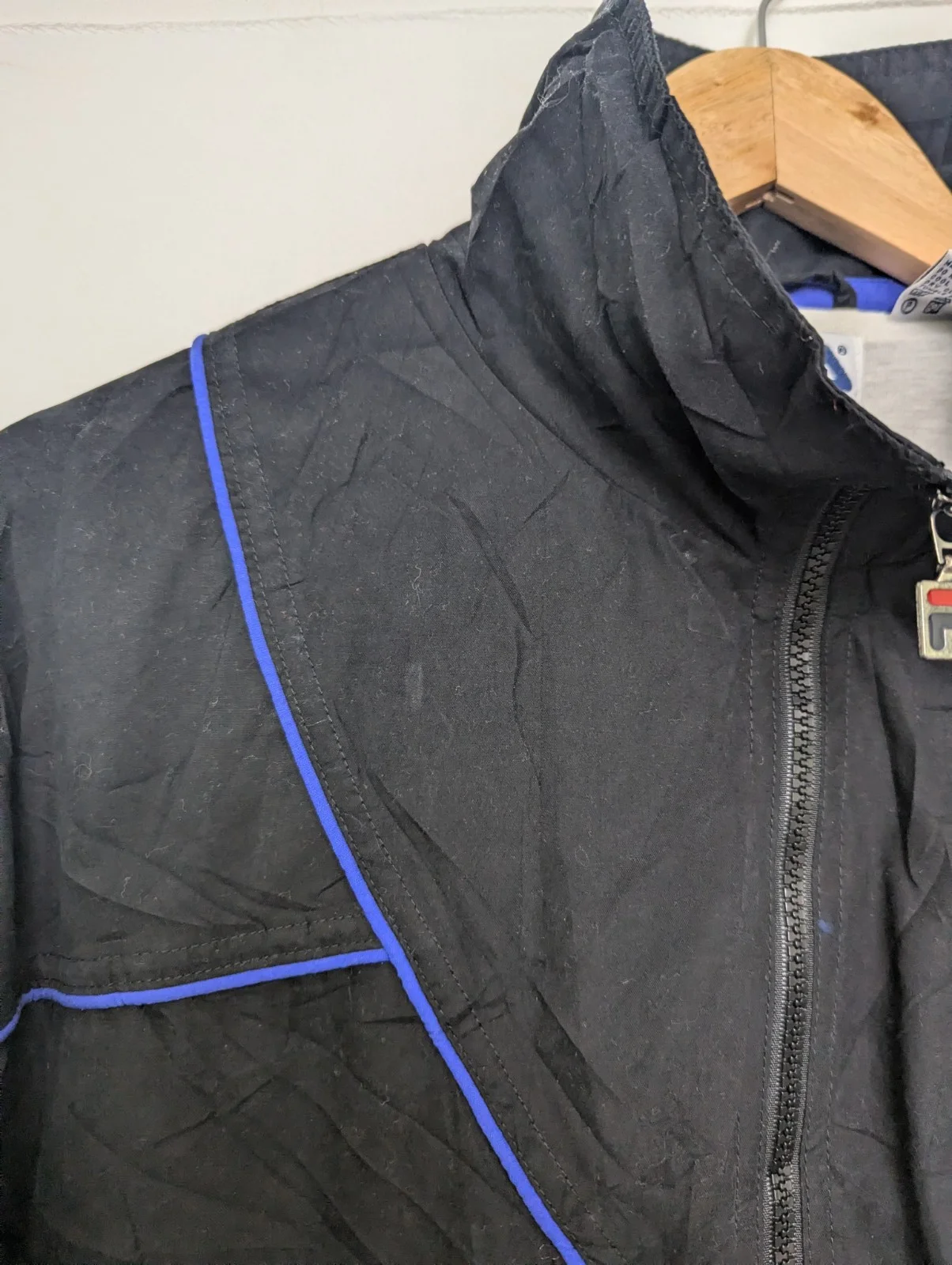 Fila Padded Track Jacket – Men’s Small – Black / Blue – Vintage