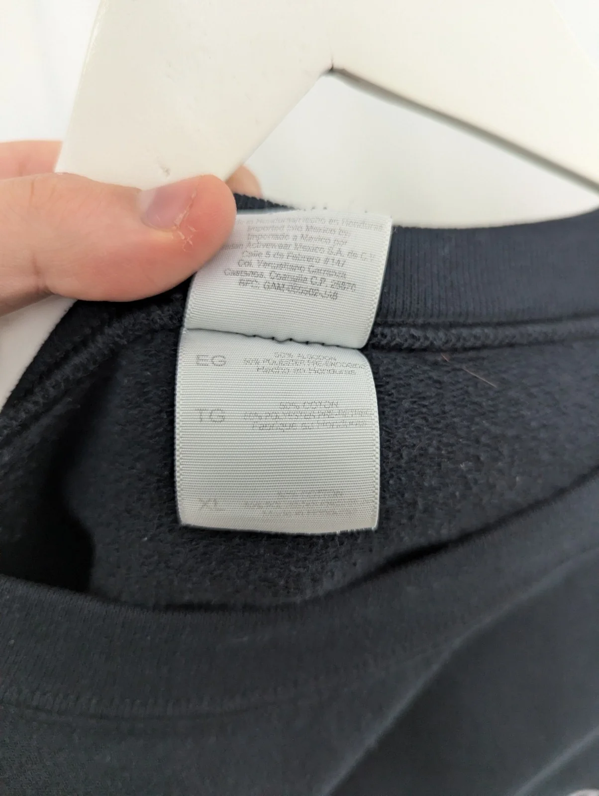 Gildan Heavy Blend Toronto Canada Embroidered Sweatshirt – Size Xl – Navy