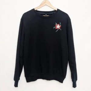 Koisea Embroidered Dragon Sweatshirt - Black - Tagged L Fits Small
