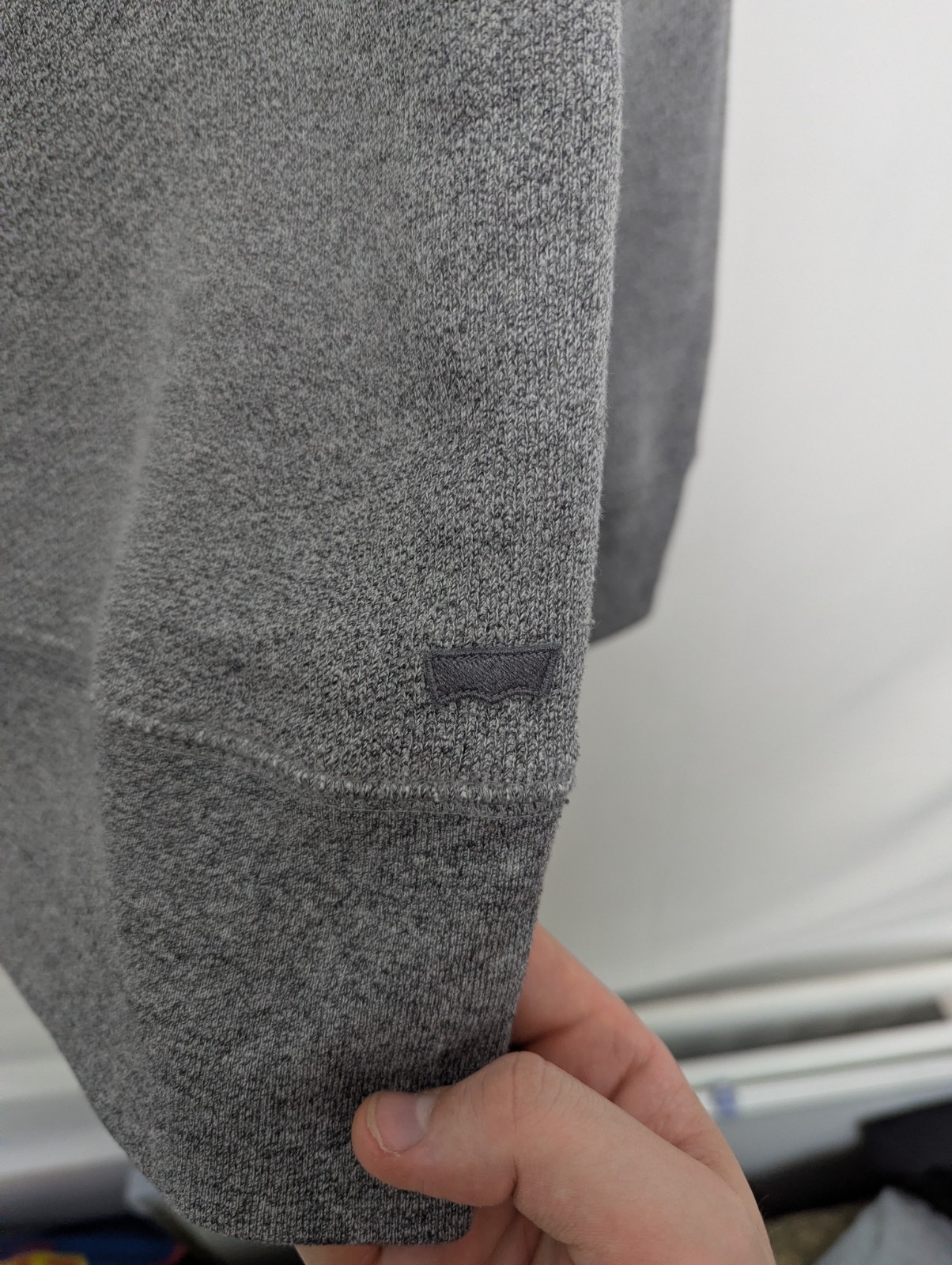 Levi’s Grey Crewneck Sweatshirt – Size Small – Mid 2010s – Classic Fit