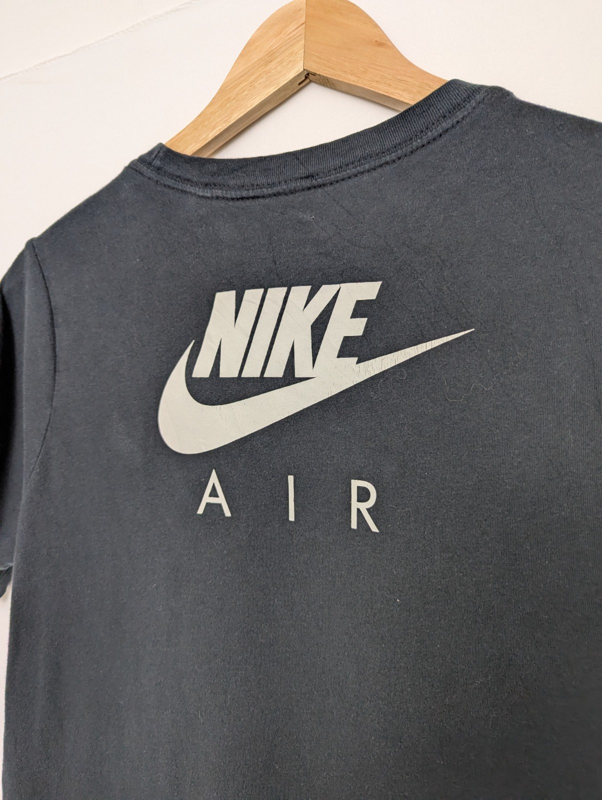 Nike Air “refuel” Graphic T-shirt Black – Women’s S (youth Xl) – Mid 2010s