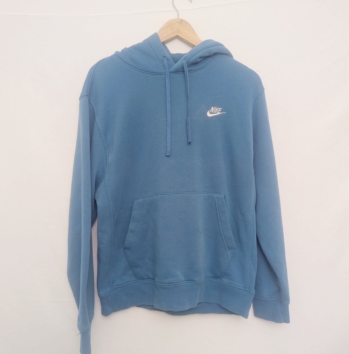 Nike Essential Small Logo Hoodie – Blue – Size Small