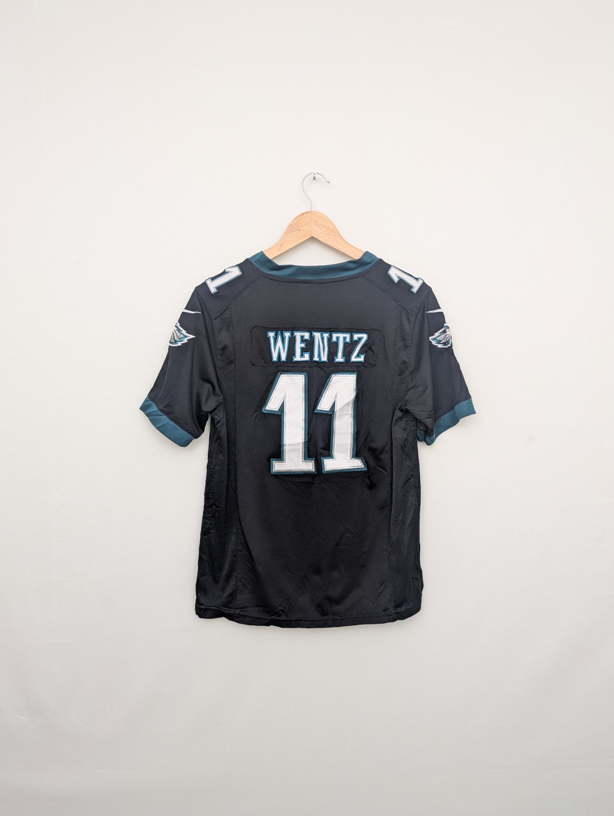 Nike Nfl Philadelphia Eagles Carson Wentz Jersey - Black - Size Youth Large