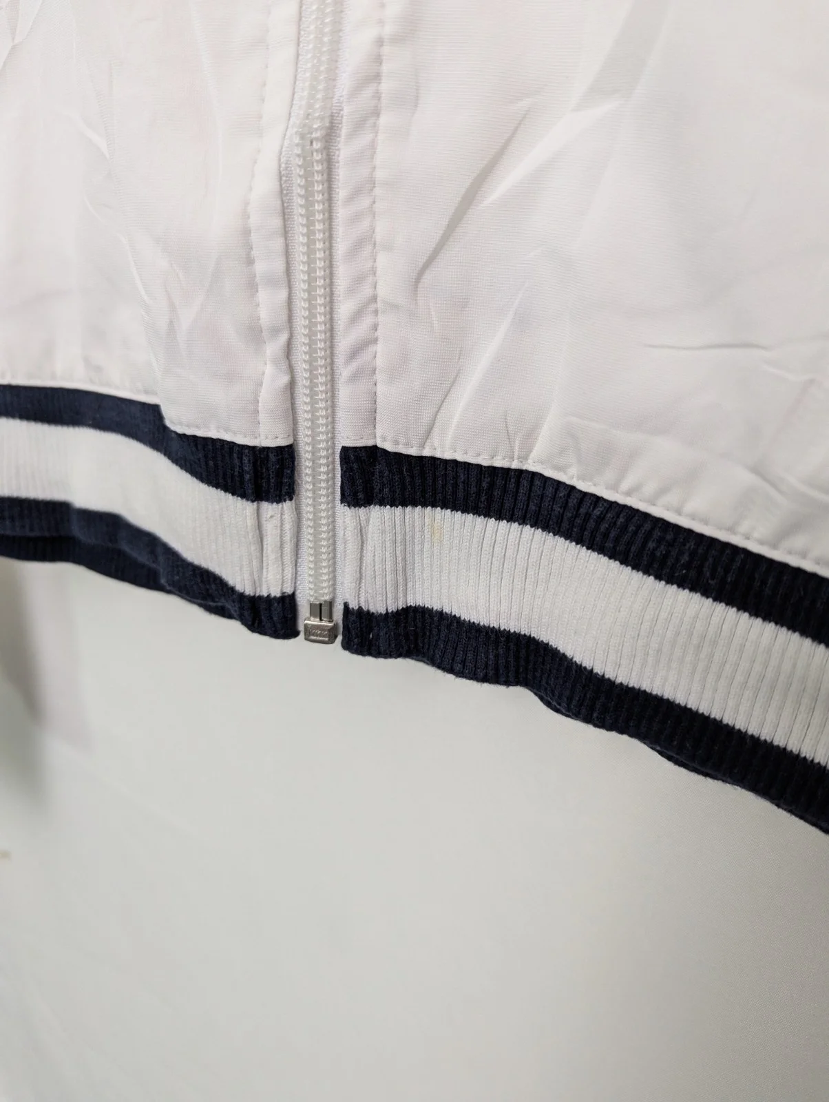 Nike Women’s White Windbreaker Jacket – Uk 8–10 – Full Zip – Ribbed Hem – Hooded