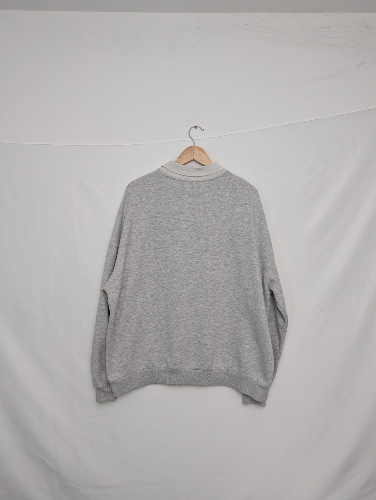 Pull&bear Colorado Graphic Polo Collar Sweatshirt – Men’s Medium – Grey