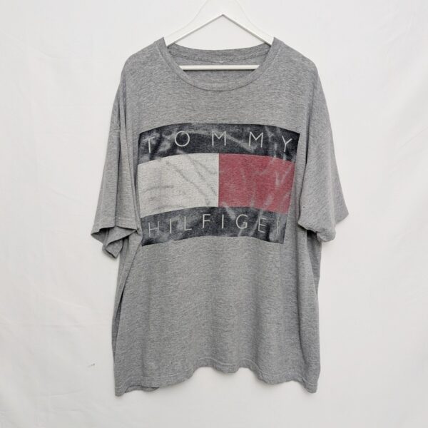 Tommy Hilfiger Grey Flag Logo T-shirt – Men’s 3xl (no Tag) – Oversized Fit