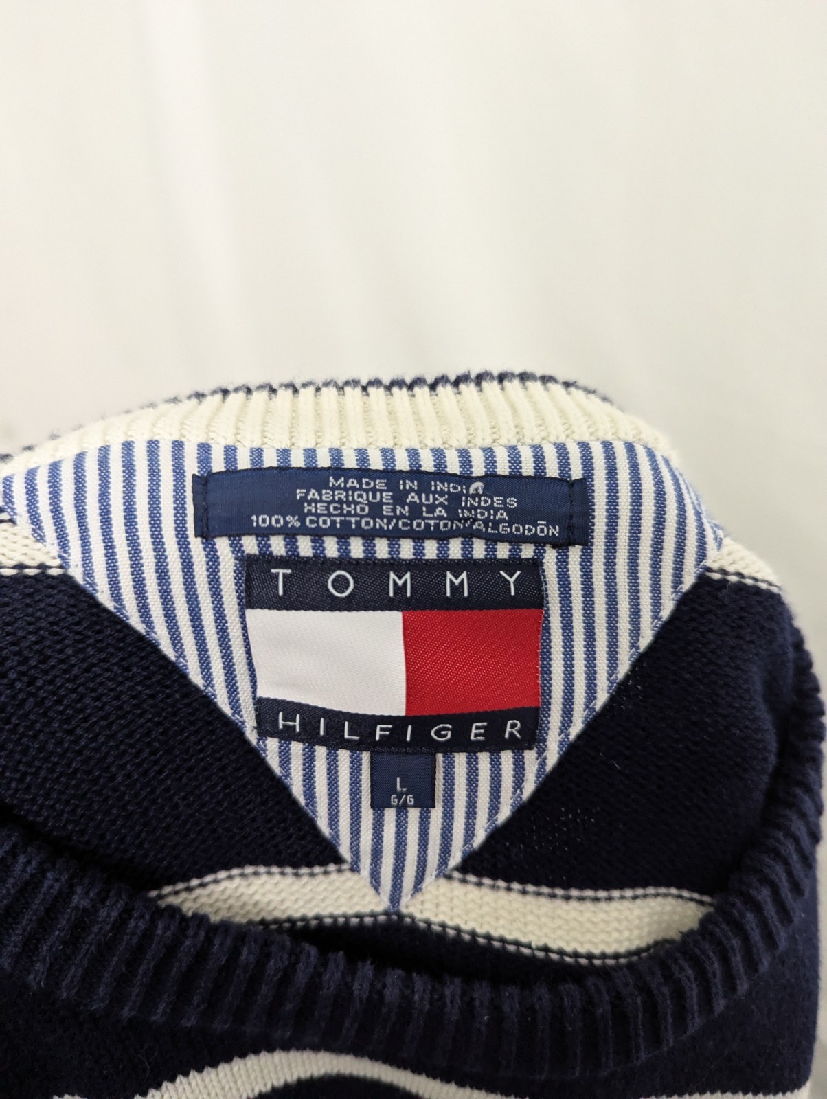 Tommy Hilfiger Men’s Navy Stripe Cotton Sweater Jumper Size L – Crest Logo