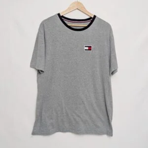 Tommy Hilfiger Men's Grey T-shirt – Size L – Embroidered Flag Logo