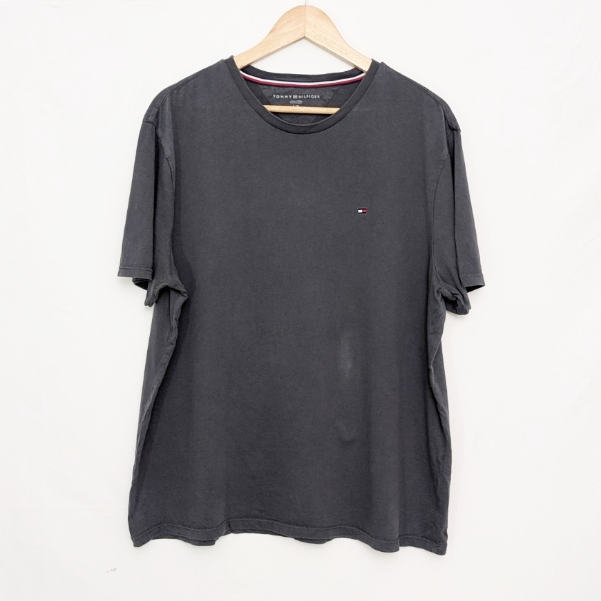 Tommy Hilfiger T-shirt Dark Grey Small Flag Logo - Size L