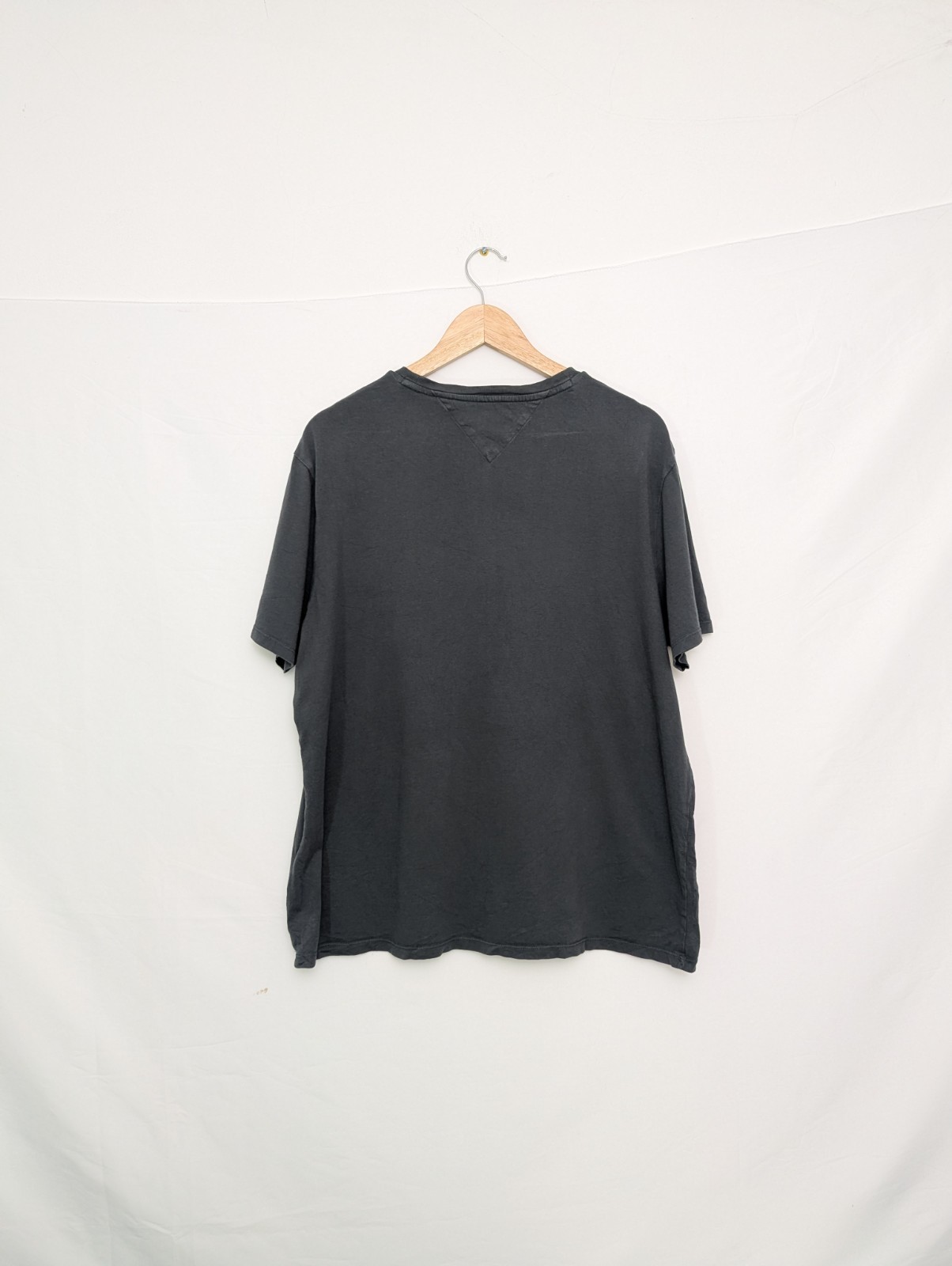 Tommy Hilfiger T-shirt Dark Grey Small Flag Logo - Size L