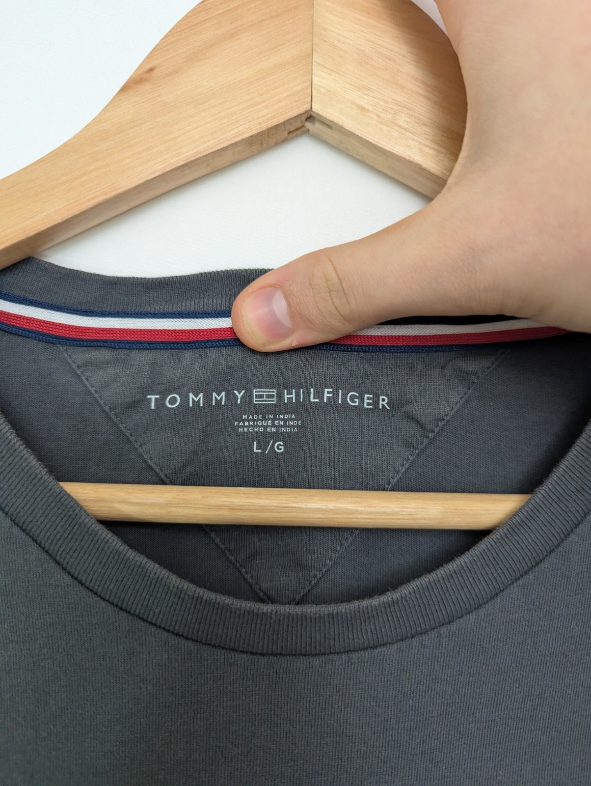 Tommy Hilfiger T-shirt Dark Grey Small Flag Logo - Size L