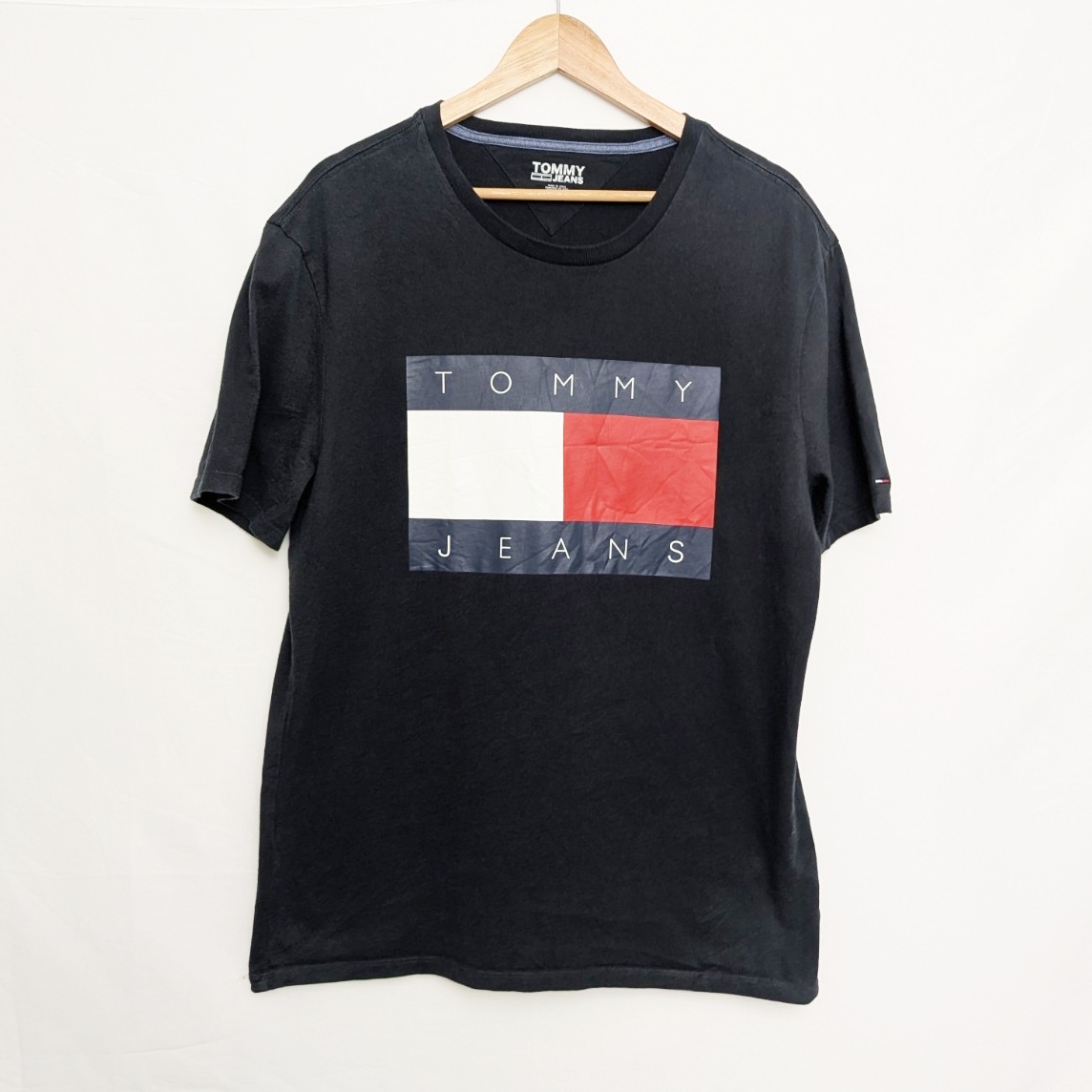 Tommy Jeans Black Big Flag Logo T-shirt Men’s L – Large Graphic – 2010s Revival