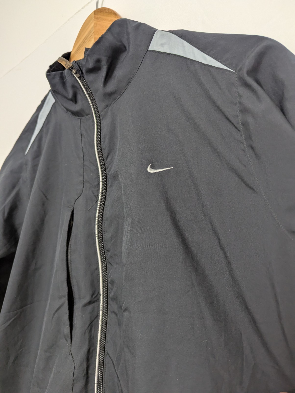 Vintage Nike Windbreaker Jacket – Womens Size L – Early 2000s – Black