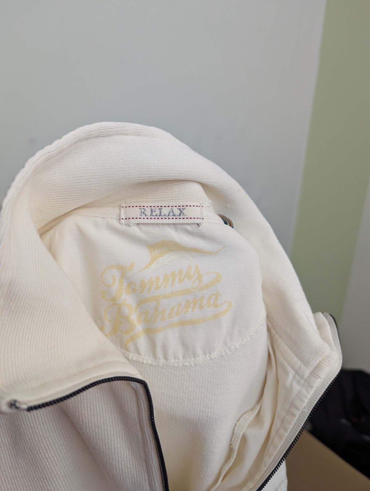 Vintage Tommy Bahama Relax Quarter Zip Sweatshirt - Men’s Size M - Cream