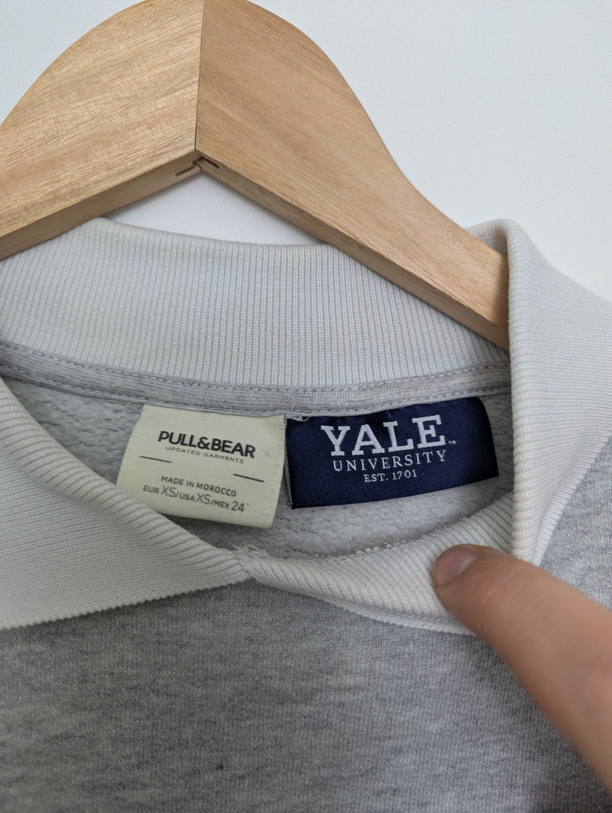 Women’s Pull&bear Yale University Polo Collar Sweatshirt – Grey – Size Xs