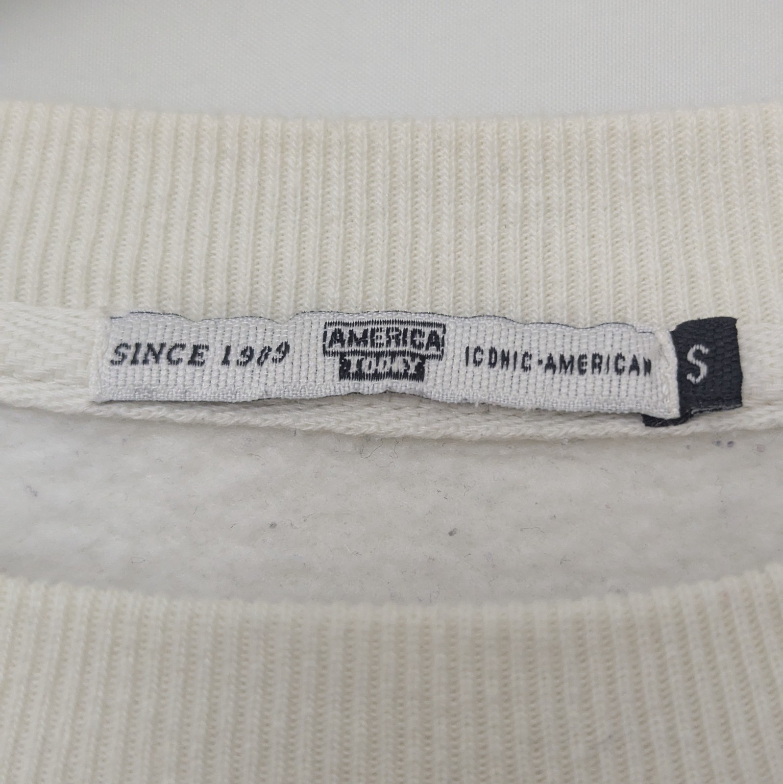American Today Columbus Sweatshirt - Cream - Women's Size S